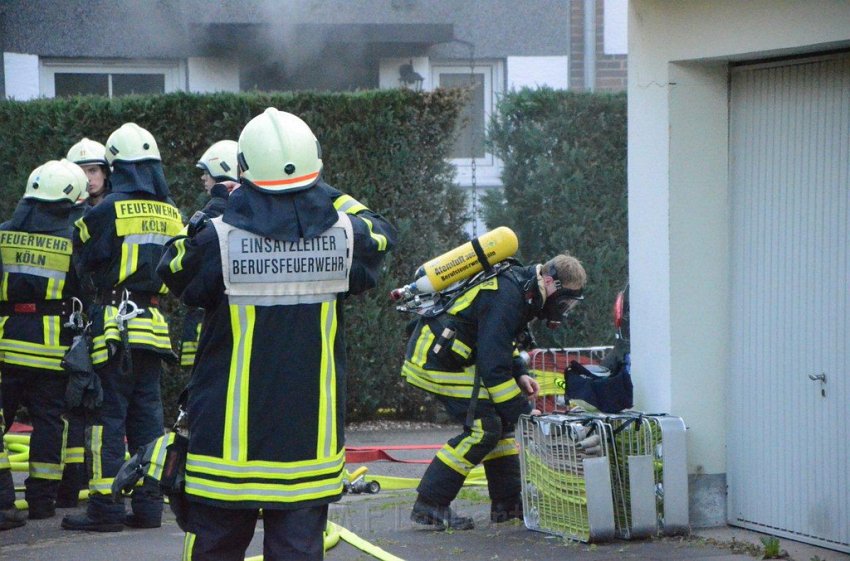Feuer Koeln Dellbrueck Hochwinkel P52.jpg